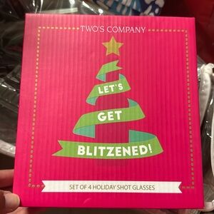 NWT set of 4 Christmas shot glasses